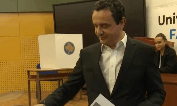 Zgjedhjet lokale në Kosovë/ Hedh votën Albin Kurti, fton qytetarët për të votuar