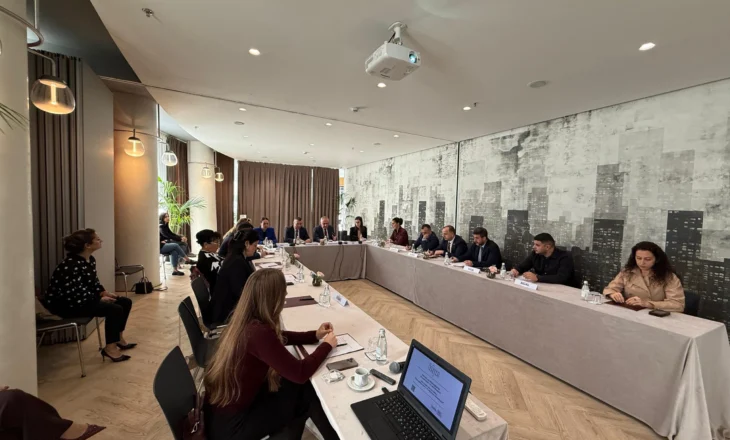 Zyra e Komisionerit dhe Shoqata e Siguruesve diskutojnë zbatimin e ligjit për të dhënat personale