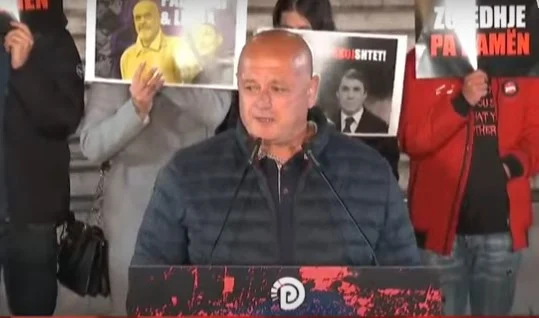 “150 ha sera të përmbytura”/ Fermeri: Rama udhëtime luksi në Katar, ne në ditë të hallit