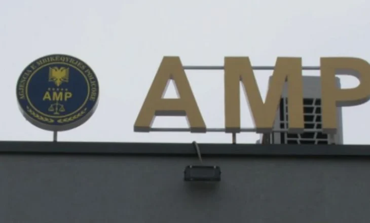 ’20 mijë euro se e rregullojmë” Arrestohet ish-gardisti dhe bashkëpunëtori i tij, premtonin favore