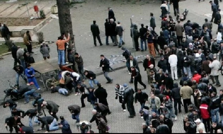 “21 Janari, Meta s’ka asnjë provë”/ Avokati: Kërkon të fajësojë Bashën dhe të mbrojë Berishën