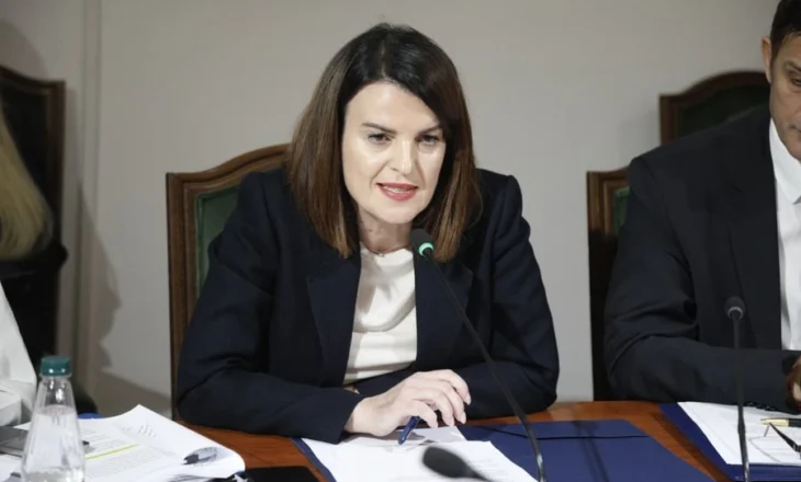 3 vrasje në një ditë, ministrja Koçiu: Nuk janë mafioze, ngjarje të pashmangshme