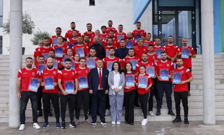 39 trajnerë të rinj nisin rrugëtimin e ri në Shqipëri! Mes tyre 4 vajza