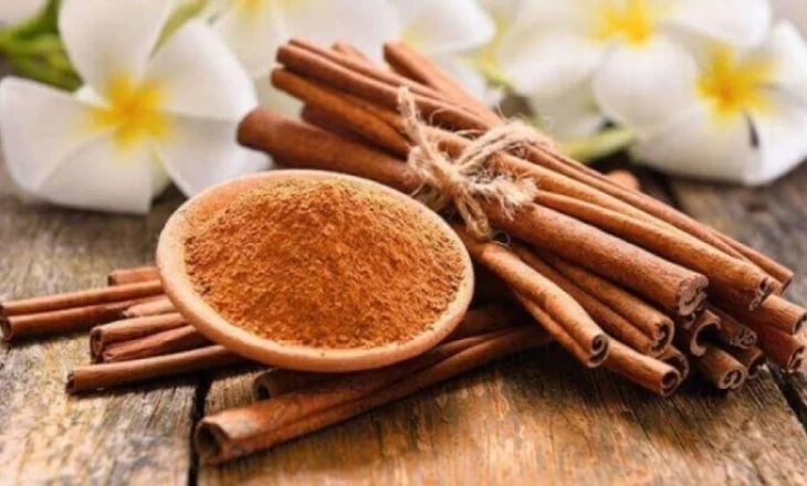 7 arsye pse duhet të shtojmë kanellë në ushqimet tona