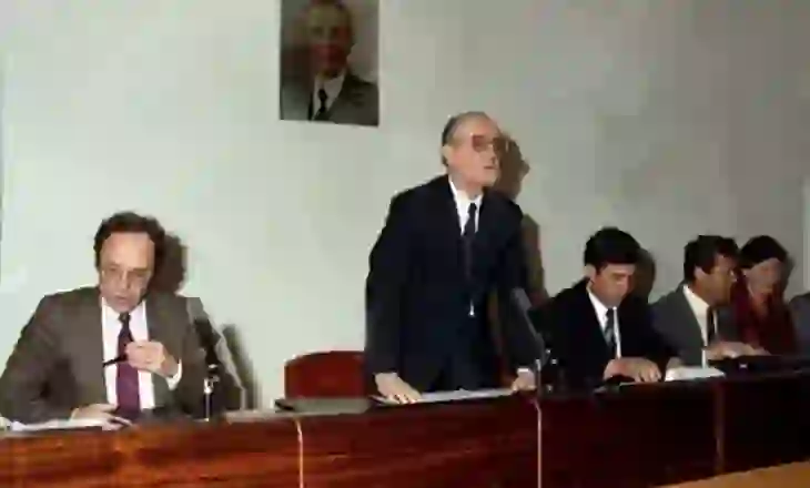 A do kishte rrjedhur historia ndryshe?/ Një histori mes Ramiz Alisë, Fatos Nanos dhe gjermanëve në 1986