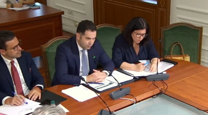 A do të marrin bonus në fundvit invalidët? Ja si përgjigjet ministri i Financave