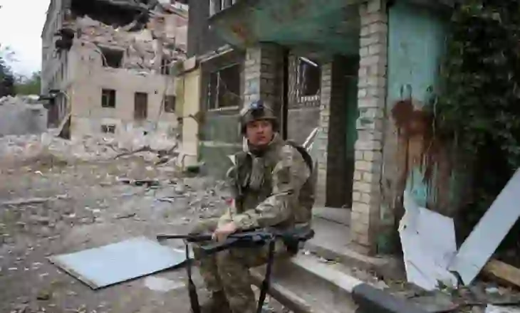 A mund të çojë kriza e korrupsionit në Ukrainë, në një disfatë ushtarake kundër Rusisë?