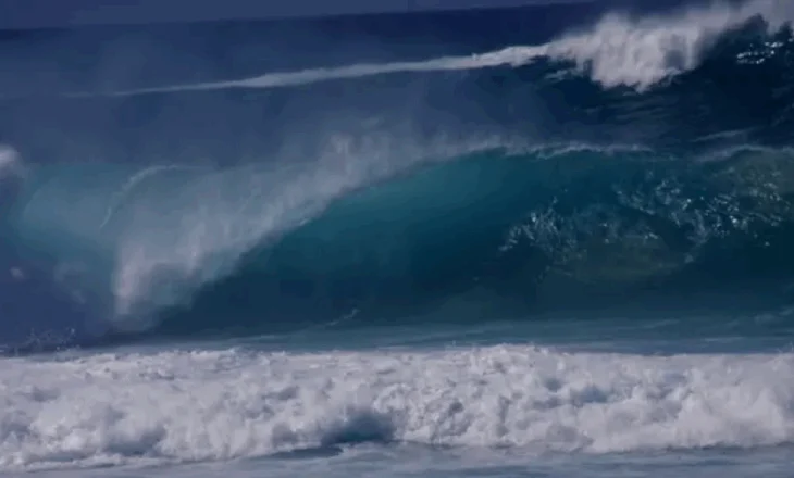 A mund të zbulohet një cunami nga hapësira, përpara se të godasë tokën?