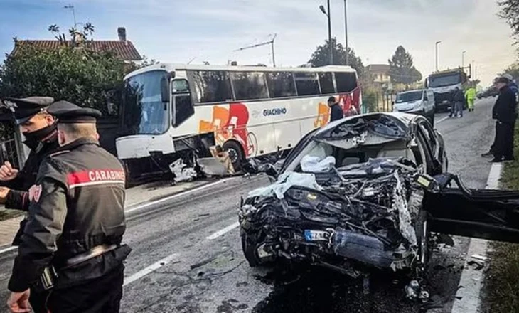 Aksident i frikshëm në Itali, autobusi plot me nxënës përplaset me BMW, humb jetën drejtuesi