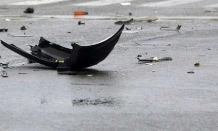 Aksident i rëndë/ Makina përplas 55-vjeçaren në aksin Korçë-Ersekë, shoqërohet menjëherë shoferi, e plagosura ndodhet..