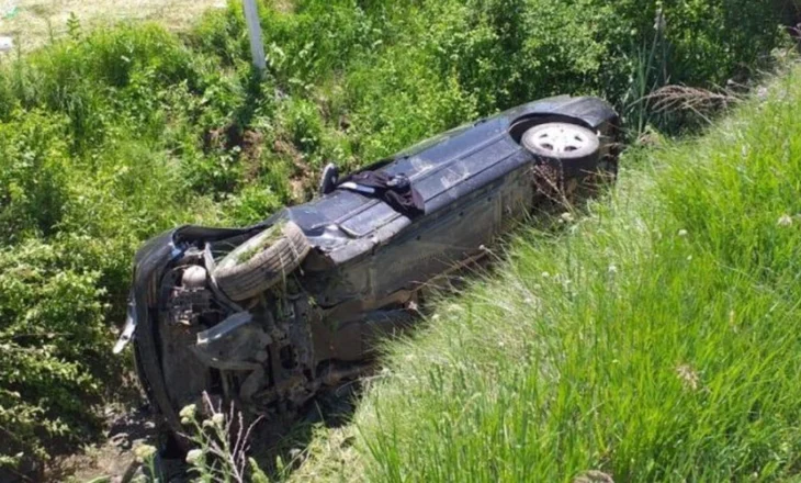 Aksident i rëndë në aksin Lezhë-Shkodër/ Makina humb kontrollin dhe përfundon në kanal (Detaje)