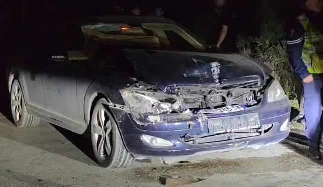 Aksident në aksin Fier-Seman, makina përplas karrocën