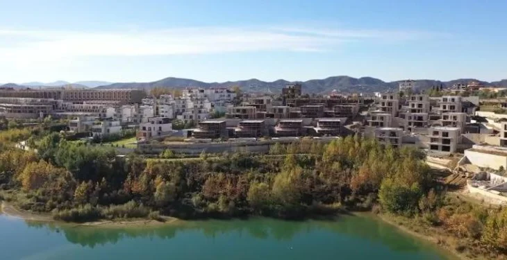 Aksioni në Farkë: 2,753 m² vila pa leje të prishura, mbi 1 mln euro gjoba për subjektet
