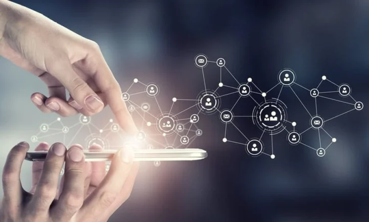 Alarm në rrjet! AKEP paralajmëron kompanitë e internetit: Mbroni përdoruesit ose do gjobiteni