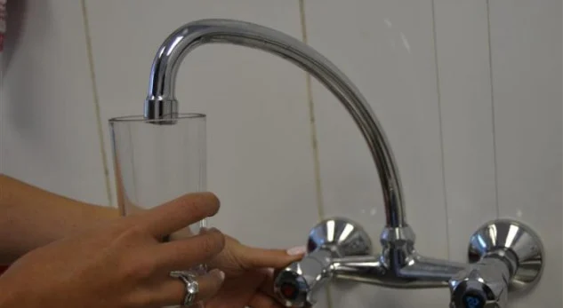 Alarm  në Tiranë/ Rrëshqitje shkëmbore në digën e Bovillës, banorët e disa lagjeve pa ujë të pijshëm