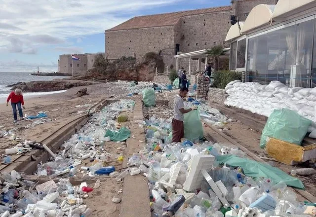 Alarm! Plehrat tona po qelbin Dubrovnikun