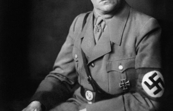 Analiza e re e ADN-së së Hitlerit zbulon se ai kishte një çrregullim të rrallë seksual