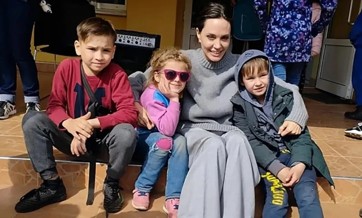 Angelina Jolie viziton Ukrainën: “Frika e harrimit nga bota është e pranishme çdo ditë”