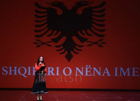 Ansambli Popullor çeli nëntorin e festave me koncertin “Shqipëri, o nëna ime”