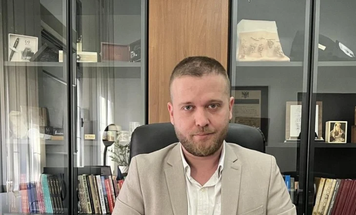 Ardit Bido i kërkon Athinës listën e shqiptarëve të padëshiruar