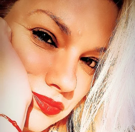 Arjola Zadrima: Bota s’njeh dashni, bir…