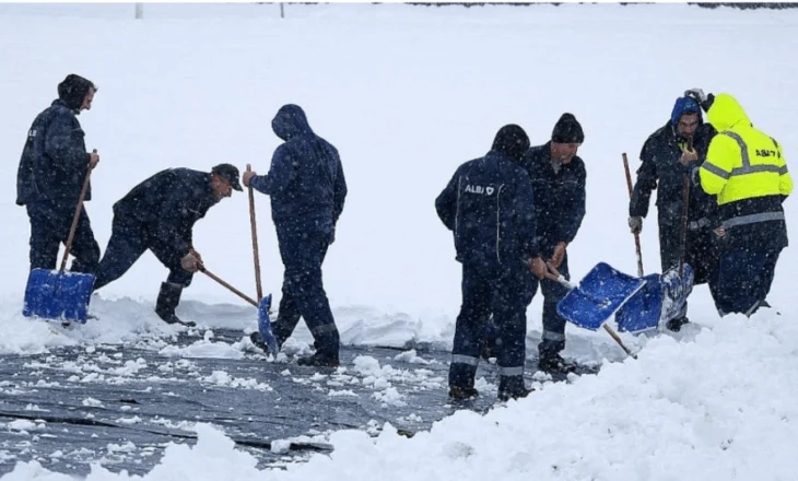 Ashpërsohet moti në Ballkan, Bosnja bllokohet nga bora