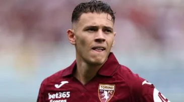 Asllani spektaktor në stol, trajneri i Torinos shpjegon arsyen