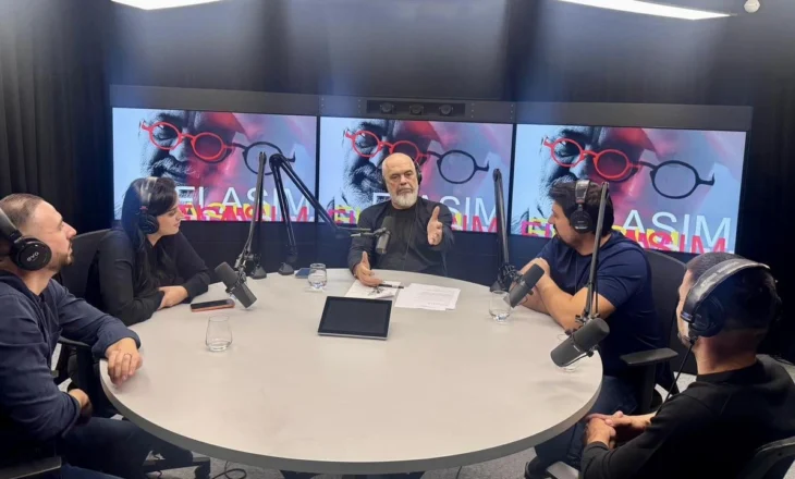 “Asnjë pagë nën 500 euro”/ Rama në podkastin “Flasim”: Kapërcyem të gjitha pengesat me çeljen e grupkapitujve