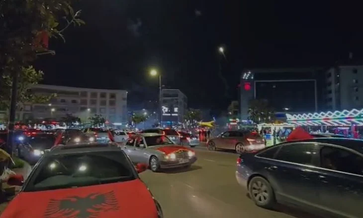 Atmosferë edhe në Fier për Pavarësinë