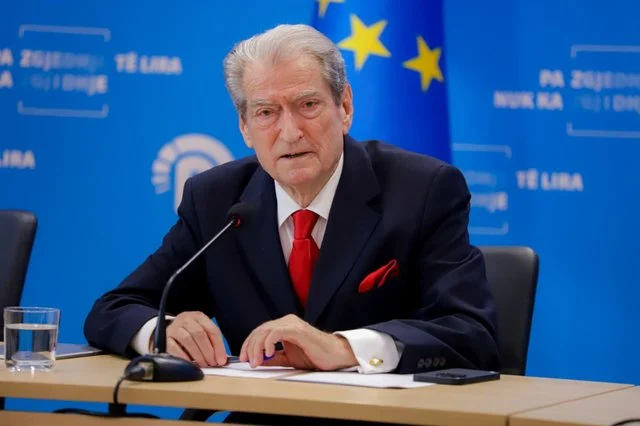 “Balluku ka 20 dosje në SPAK”, Berisha: Kemi të gjithë dokumentet se kryehajdut është Rama