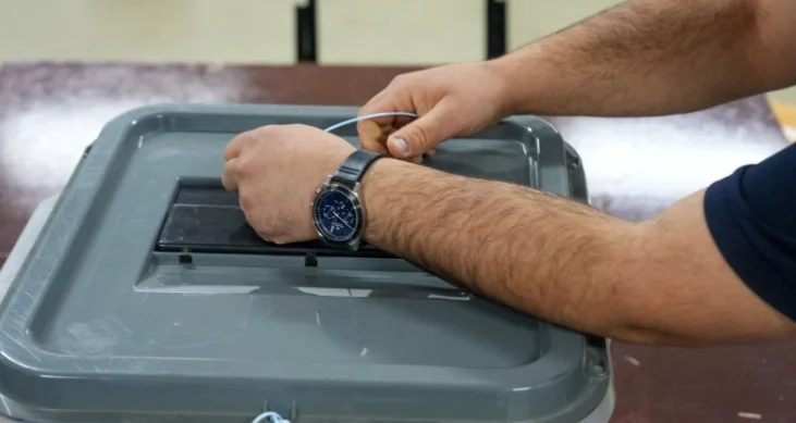 Balotazhi në Kosovë, dalin rezultatet e para zyrtare! Ja kush kryeson në 18 komuna