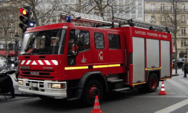 Banesa përfshihet nga flakët, humbin jetën pesë persona