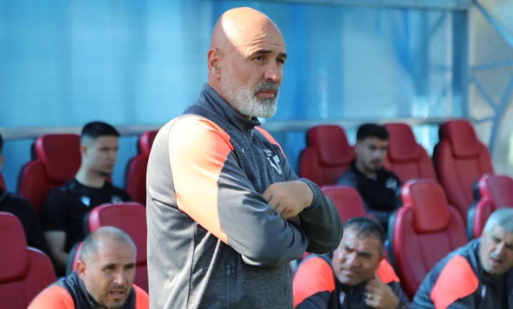 Barazimi ndaj Flamurtarit, trajneri i Vorës: Bravo skuadrës për lojën