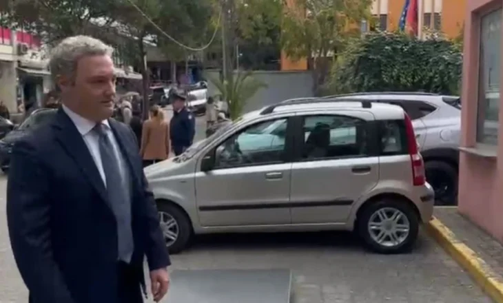 Bardh Spahia paraqitet në GJKKO, shtyhet seanca, shkak mungesa e avokatit