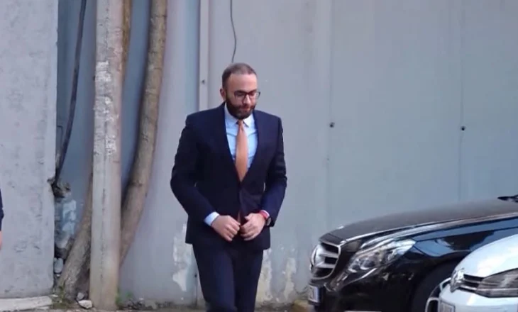 Bardhi: Rama bën cirk me shqiptarët. Sot kërkoi lirimin e Veliajt, por…