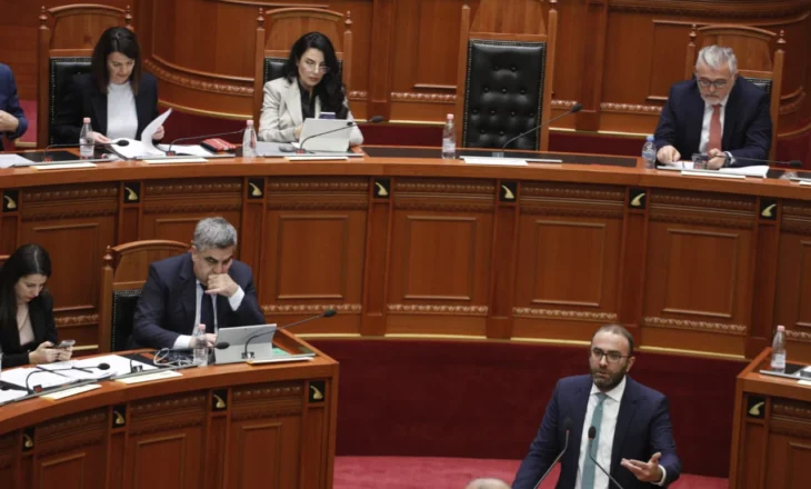 Bardhi: Rama u bë avokat i vjedhjes, i vetmi kryeministër që ka vartëse një të pandehur