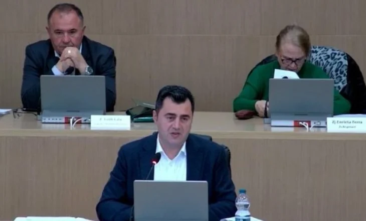 Bashkia Elbasan rëndon barrën e taksave mbi biznesin dhe qytetarin, opozita kundër