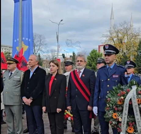 Beci në 113-vjetorin e Pavarësisë: Shkodra nderon simbolin e lirisë, krenari për çdo brez