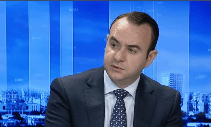 “Belinda hodhi firmën e fundit”, Balliu shpërthen në Kuvend: Evis Berberi në burg, Rama e ka kthyer qeverinë në..