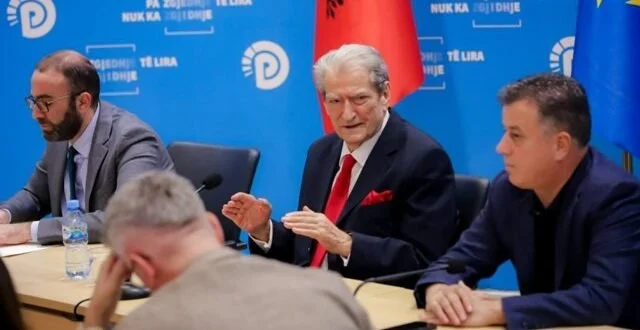 Berisha: Balluku i ka thënë Ramës se do e marrë me vete në qoftë se ai e lëshon!