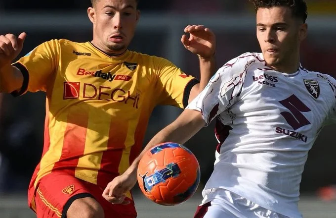 Berisha dy asiste, Leçe gjunjëzon Torinon e Asllanit