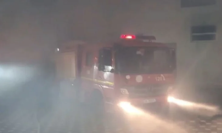 Bie zjarr në një banesë në Memaliaj, shpërthen bombola e gazit