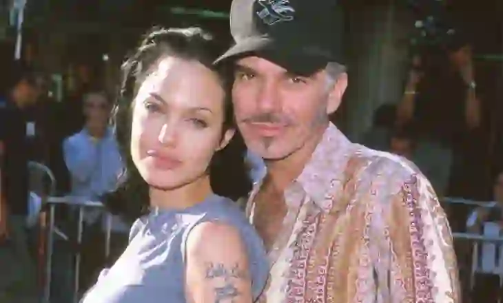 Billy Bob Thornton shpjegon gjerdanët e famshëm të shisheve të gjakut me Angelina Jolie: ‘Ajo ishte një nga kohët më të mira të jetës sime’