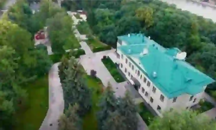 “Blloku” i errët i Putinit: Rezidencat sekrete mes luksit dhe intrigave, ndërsa Ukraina vuan