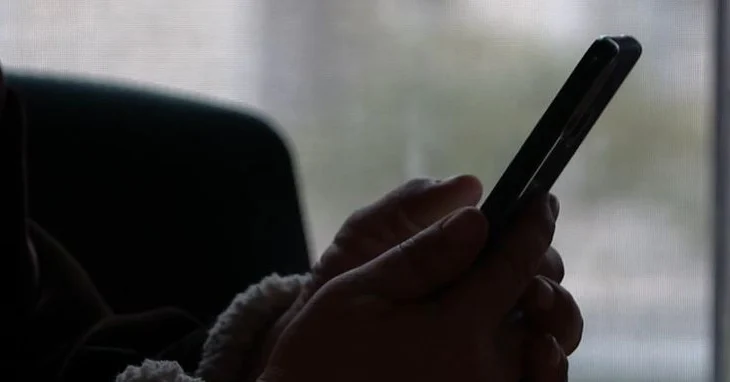 Bullizmi në rrjetet sociale, studimi: Një në pesë të rinj në Tiranë është i prekur