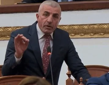 ‘Buxheti 2026 nuk i përket qytetarëve’, Likaj: Kontrollohet nga Rama dhe Balluku