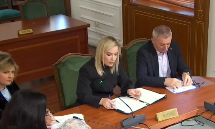 Buxheti i 2026, Presidenca e kënaqur edhe me 14 milionë lekë më pak. Manja- Financave: Këto që ia morët Presidentit, jepjani Autoritetit të Dosjeve