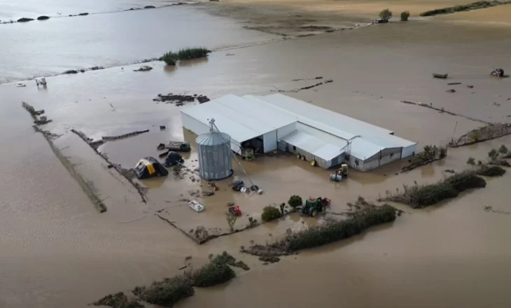 Çahen argjinaturat në Sarandë, përmbytje masive në Çukë, Konispol dhe Shalës! Shtëpitë nën ujë, ngordhin qindra bagëti, në terren Ushtria