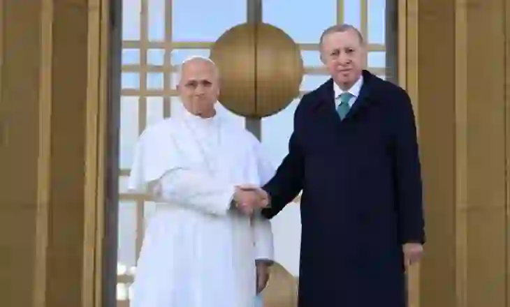 Ceremoni madhështore në Ankara, Papa Leone XIV pritet nga presidenti Erdogan