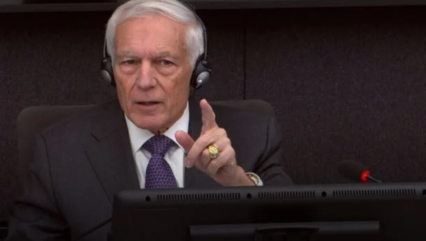 Çfarë tha Clark në ditën e parë të dëshmisë për Hashim Tahçin në Hagë?